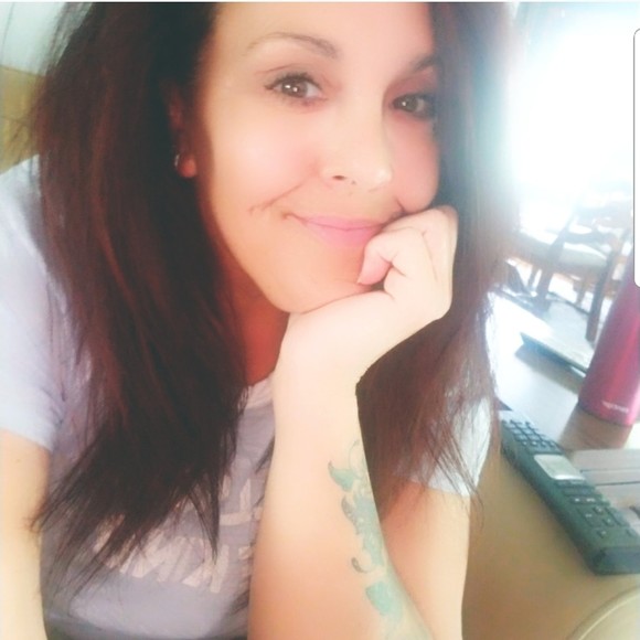 Meet your Posher, Randi - Picture 1 of 1